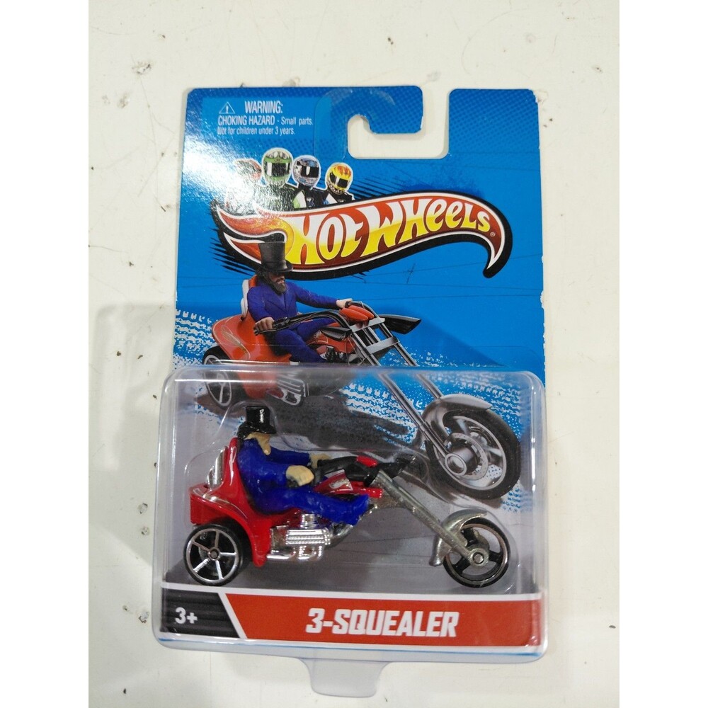 NIP Hot Wheels Die Cast 3 Squealer Trike Motorcycle w/Rider